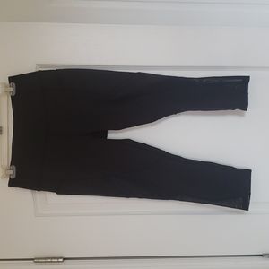 Avia Capri workout pants